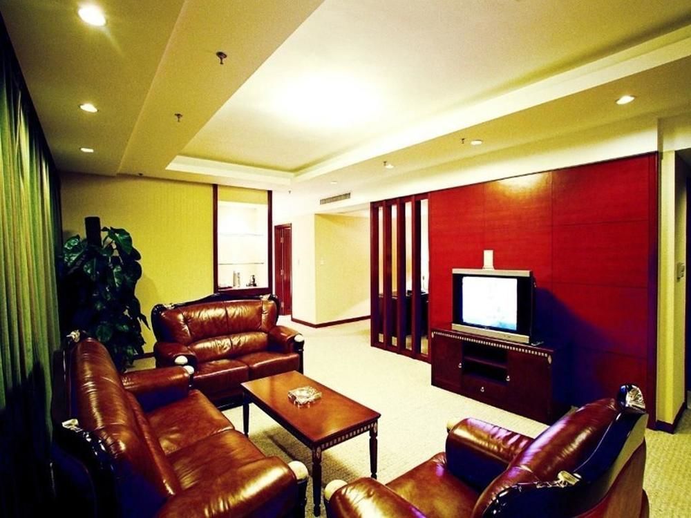 Yijing Holiday Hotel Yimeng Road Linyi  Екстериор снимка