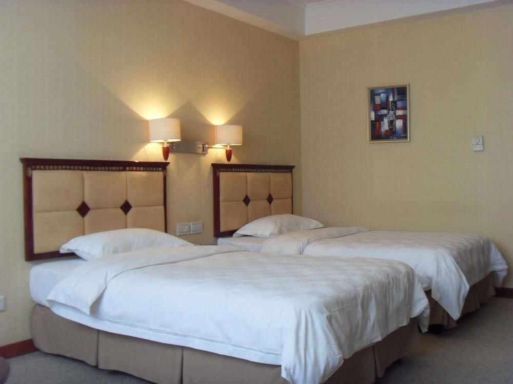 Yijing Holiday Hotel Yimeng Road Linyi  Екстериор снимка