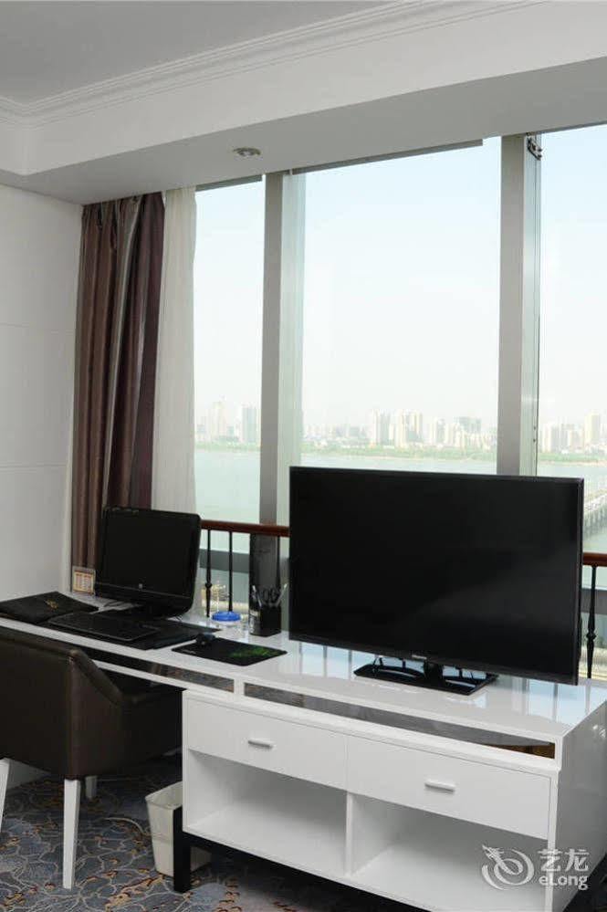Yijing Holiday Hotel Yimeng Road Linyi  Екстериор снимка